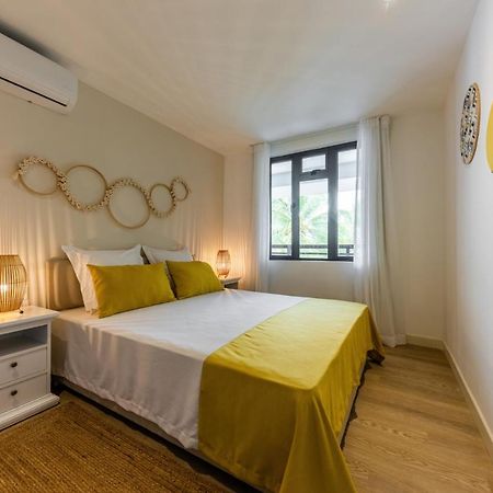 Les Cerisiers Beach Residence, Cosy And Modern 3 Bedroom Apartment Located 50 Metres From The Beach And From All Amenities And Restaurants On The Coastal Road Flic-en-Flacq 外观 照片