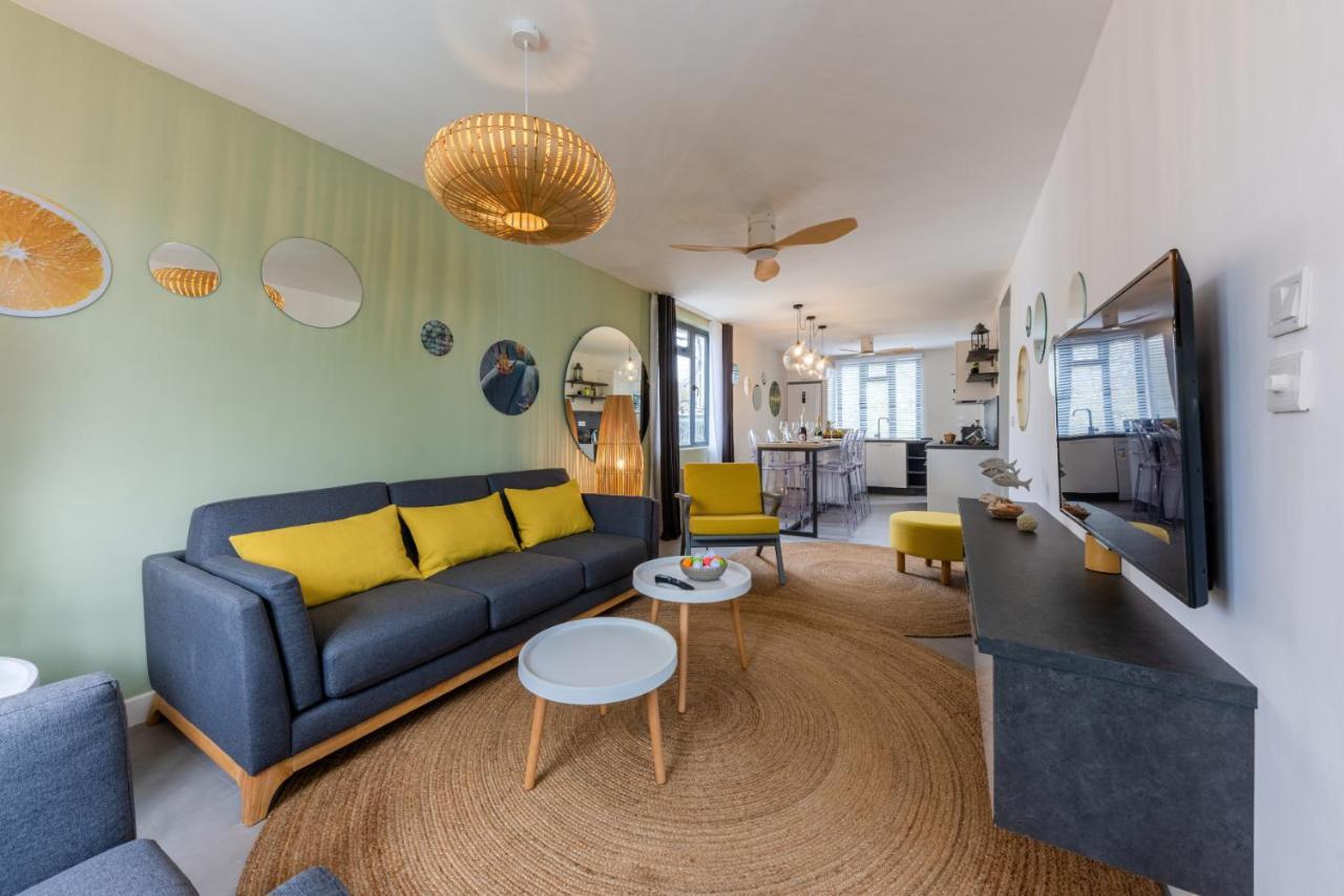 Les Cerisiers Beach Residence, Cosy And Modern 3 Bedroom Apartment Located 50 Metres From The Beach And From All Amenities And Restaurants On The Coastal Road Flic-en-Flacq 外观 照片