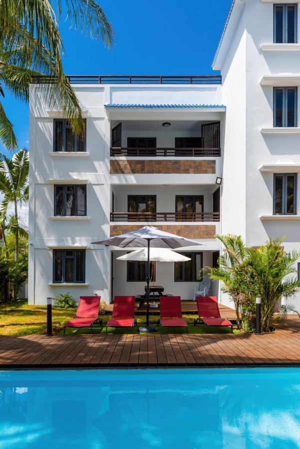 Les Cerisiers Beach Residence, Cosy And Modern 3 Bedroom Apartment Located 50 Metres From The Beach And From All Amenities And Restaurants On The Coastal Road Flic-en-Flacq 外观 照片