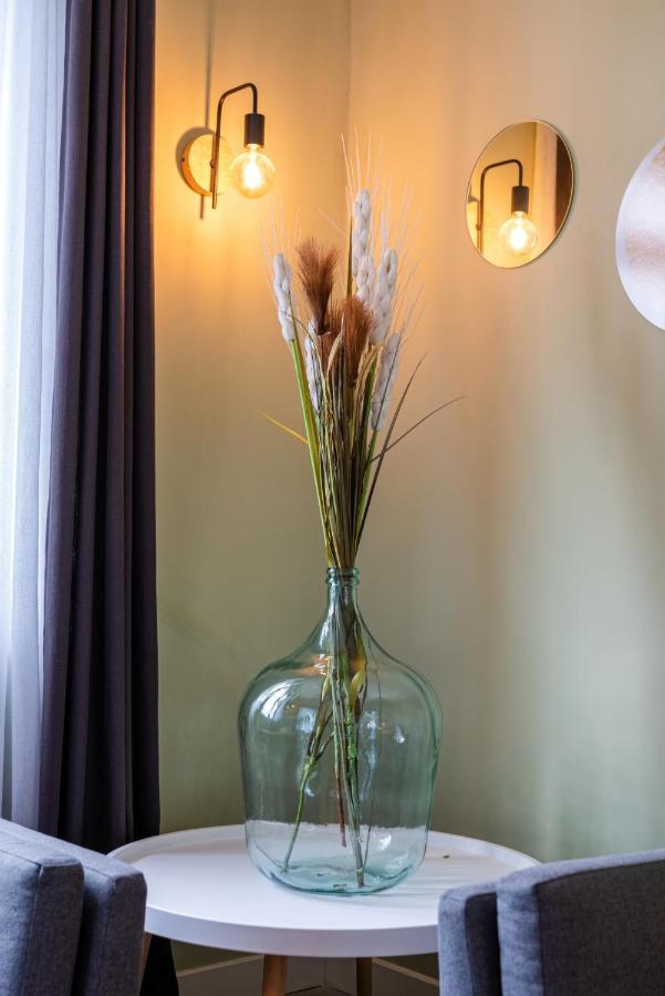 Les Cerisiers Beach Residence, Cosy And Modern 3 Bedroom Apartment Located 50 Metres From The Beach And From All Amenities And Restaurants On The Coastal Road Flic-en-Flacq 外观 照片
