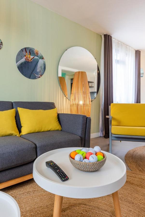 Les Cerisiers Beach Residence, Cosy And Modern 3 Bedroom Apartment Located 50 Metres From The Beach And From All Amenities And Restaurants On The Coastal Road Flic-en-Flacq 外观 照片