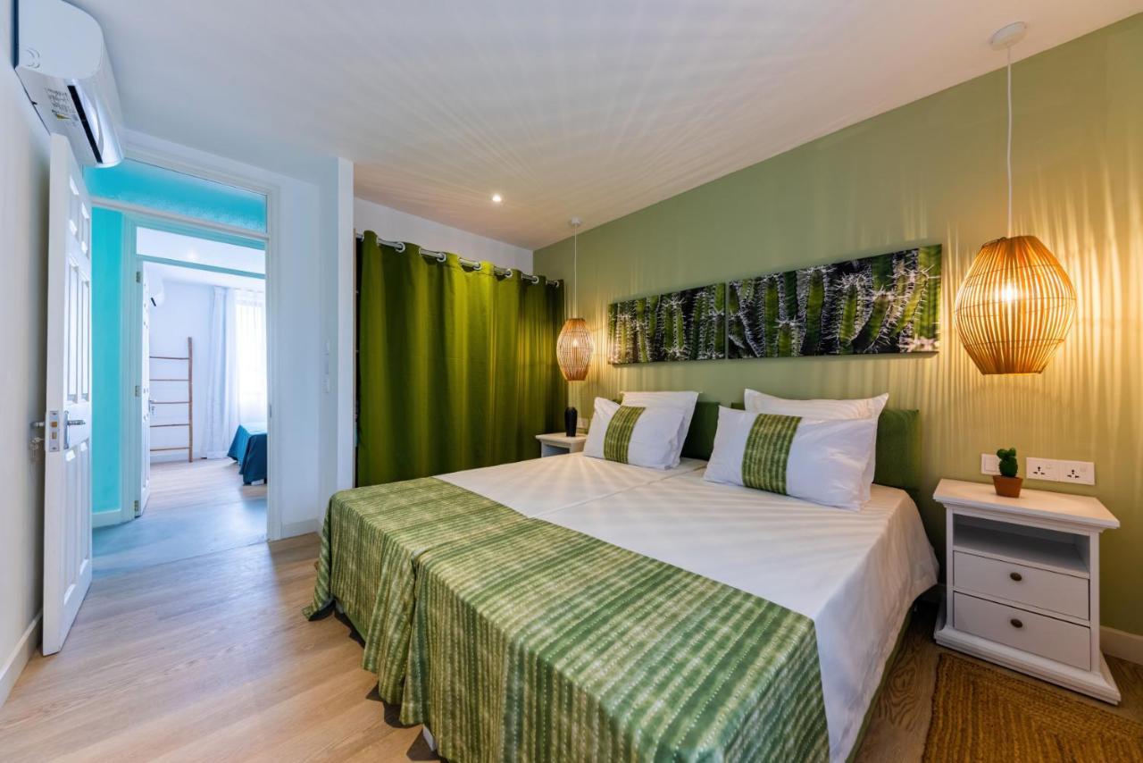 Les Cerisiers Beach Residence, Cosy And Modern 3 Bedroom Apartment Located 50 Metres From The Beach And From All Amenities And Restaurants On The Coastal Road Flic-en-Flacq 外观 照片