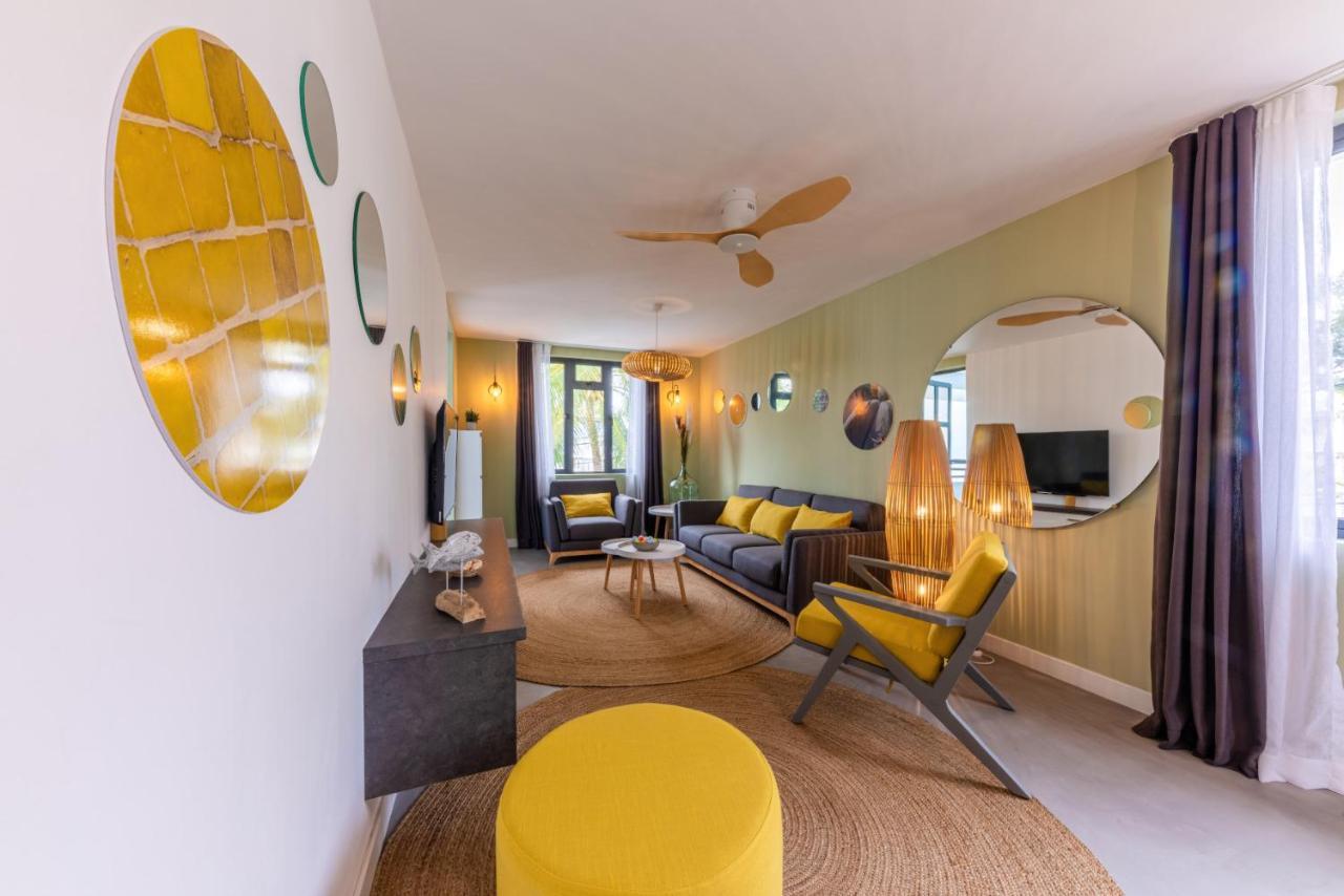Les Cerisiers Beach Residence, Cosy And Modern 3 Bedroom Apartment Located 50 Metres From The Beach And From All Amenities And Restaurants On The Coastal Road Flic-en-Flacq 外观 照片